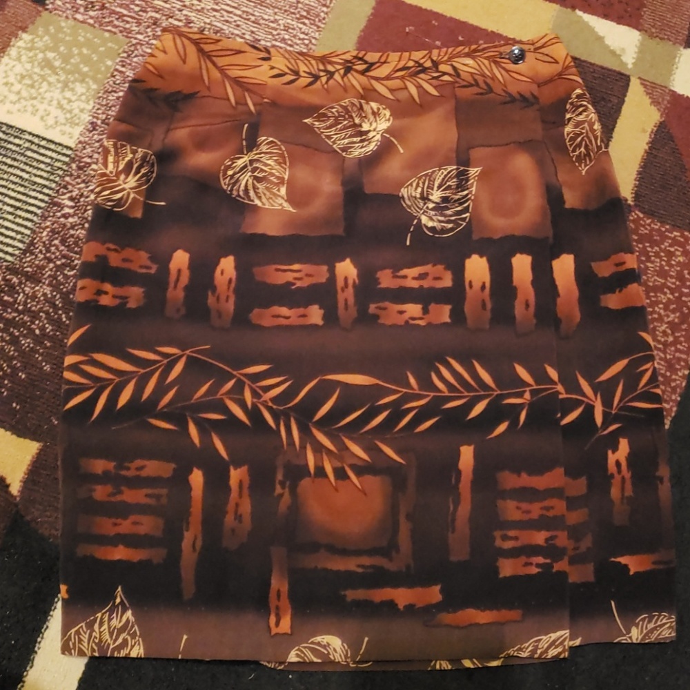 WORTHINGTON WRAP AROUND SKIRT